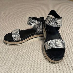 Franco Sarto Sandal